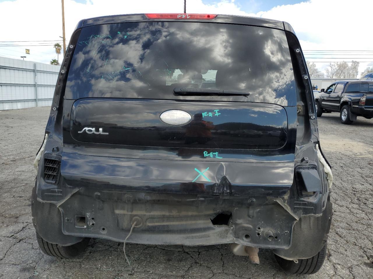 2014 KIA SOUL - Фото 6