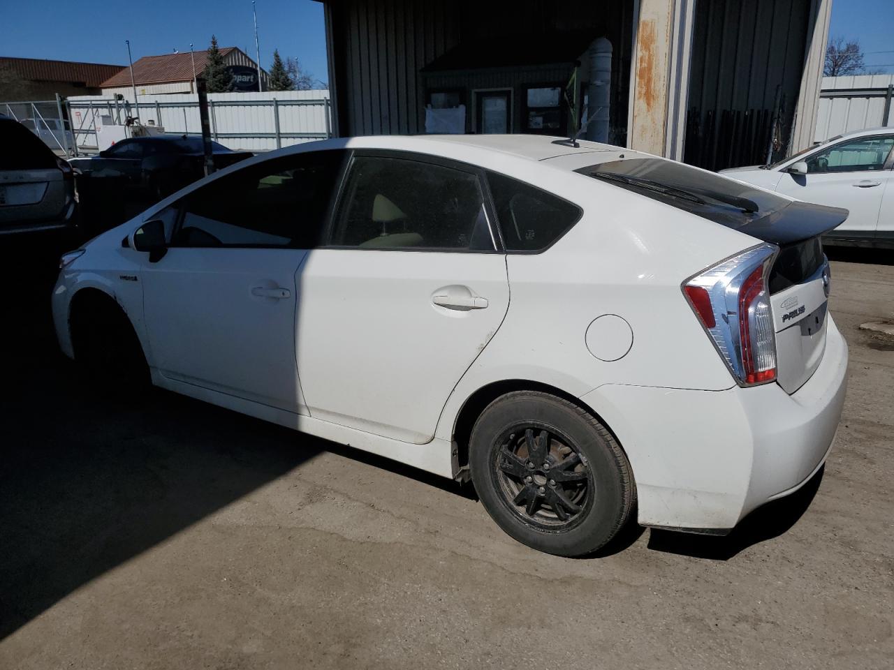 2015 TOYOTA PRIUS - Фото 2