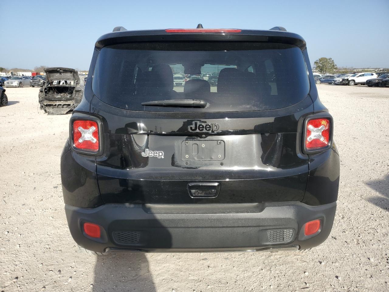 2018 JEEP RENEGADE L - Image 6