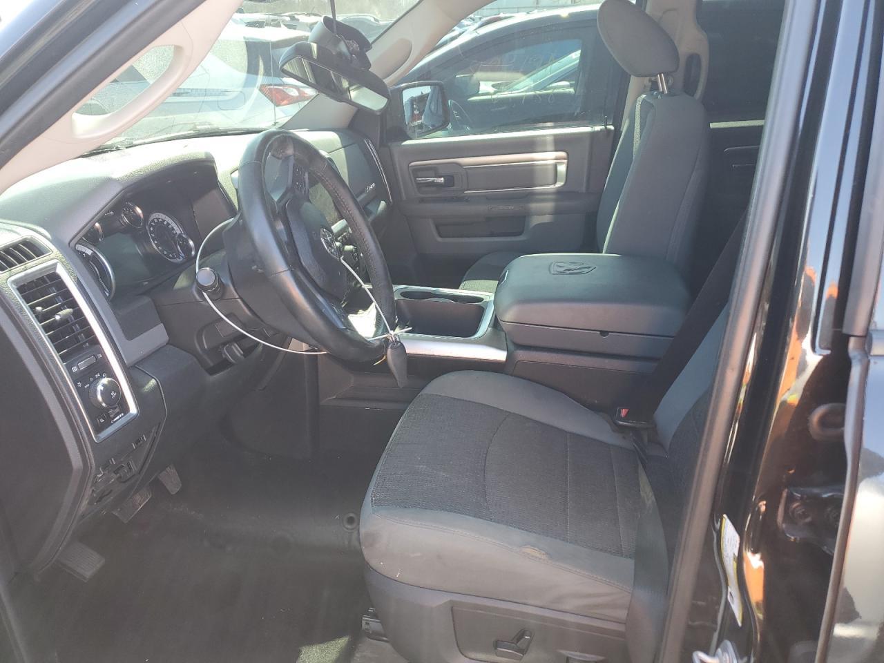 2017 RAM 1500 SLT - Image 7