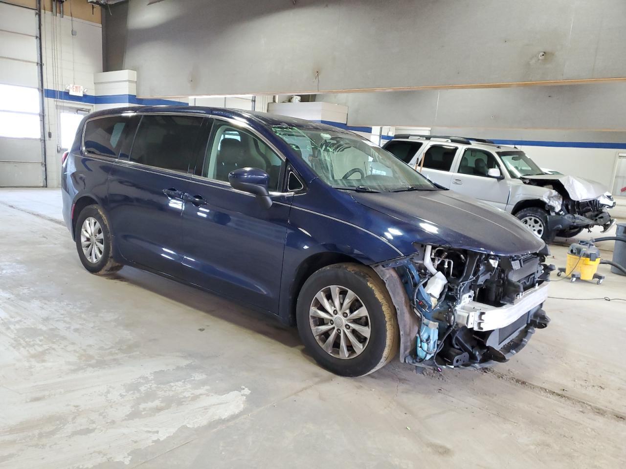 2017 CHRYSLER PACIFICA T - Фото 4