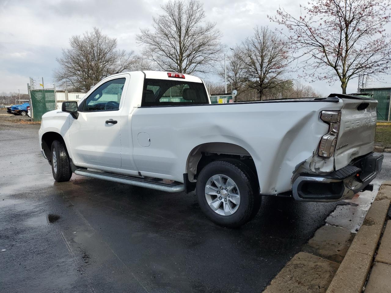 2024 CHEVROLET SILVERADO - Image 2