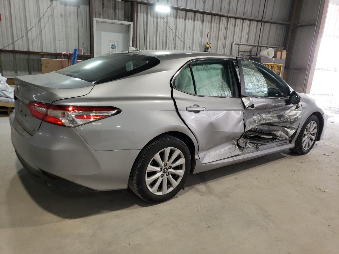 2019 TOYOTA CAMRY L - Image 3