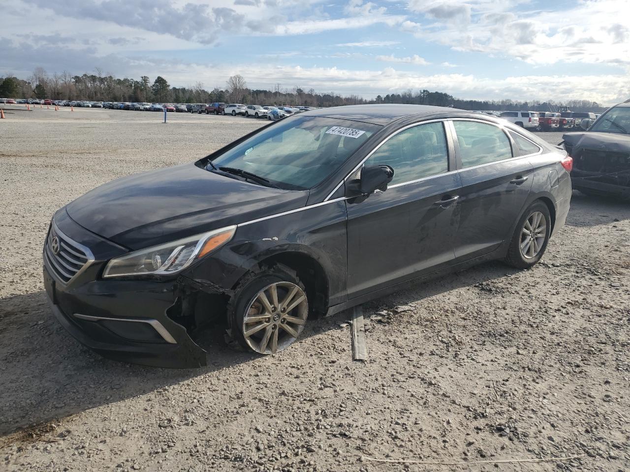 2017 HYUNDAI SONATA SE