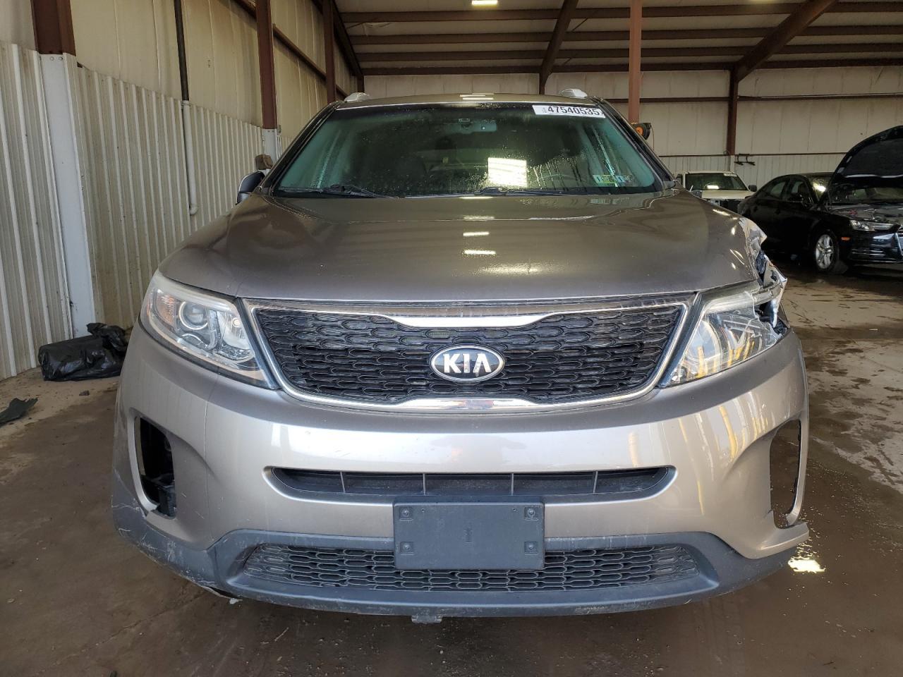 2015 KIA SORENTO LX - Image 5