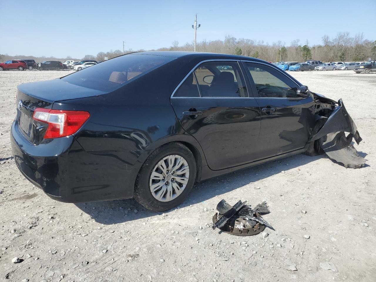 2014 TOYOTA CAMRY L - Фото 3
