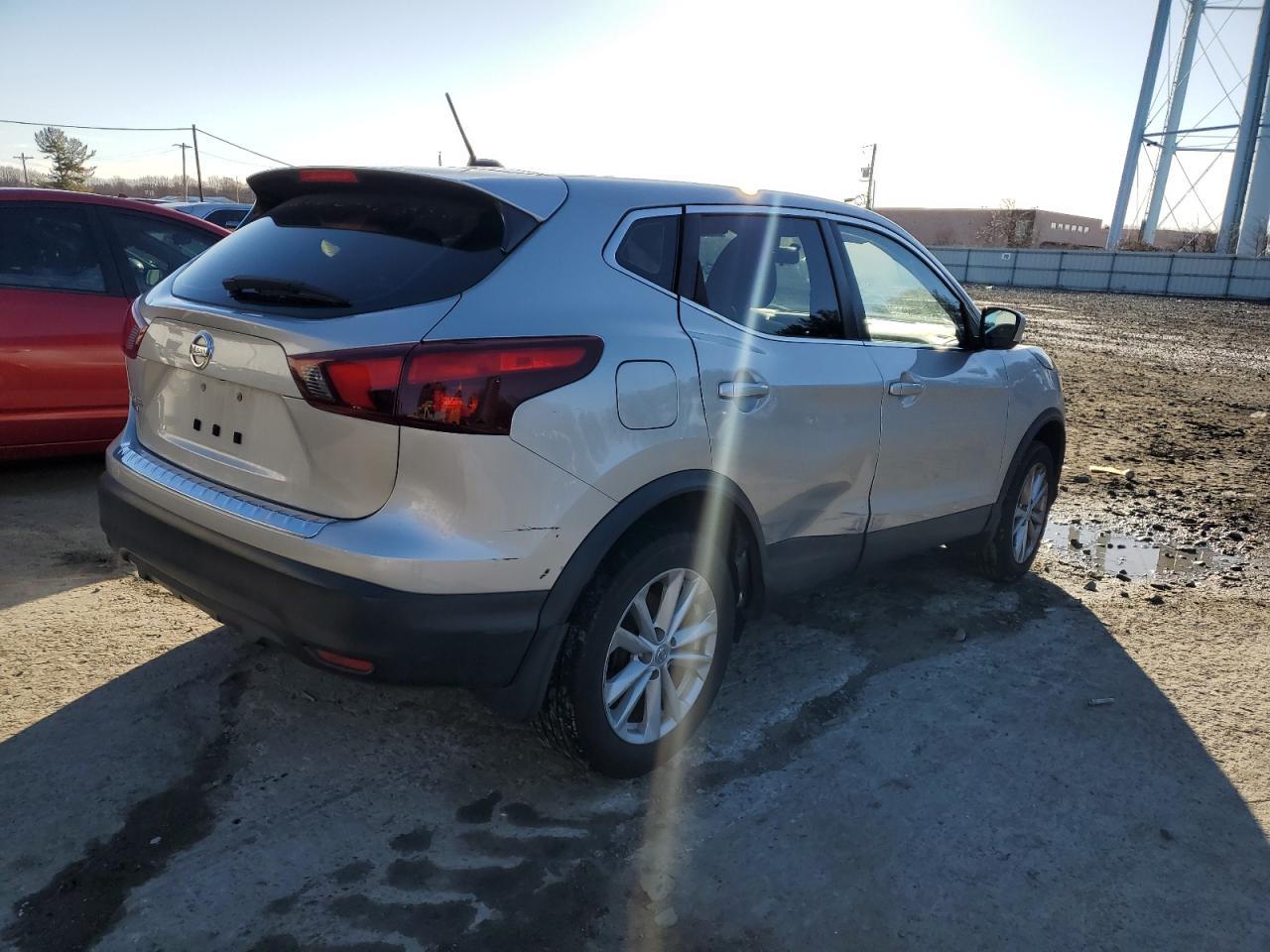 2017 NISSAN ROGUE SPOR - Фото 3