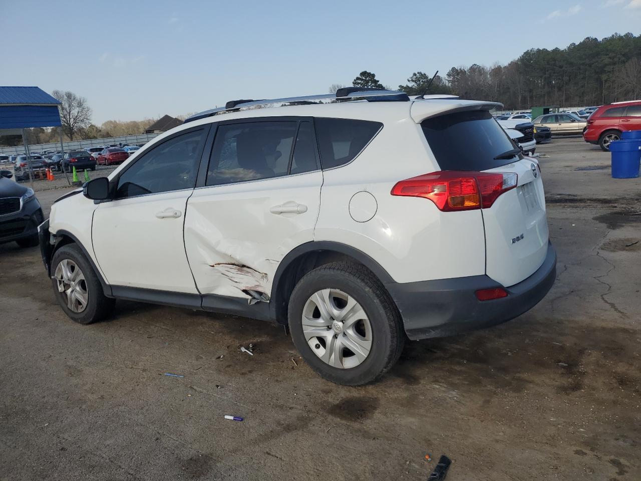 2015 TOYOTA RAV4 LE - Фото 2