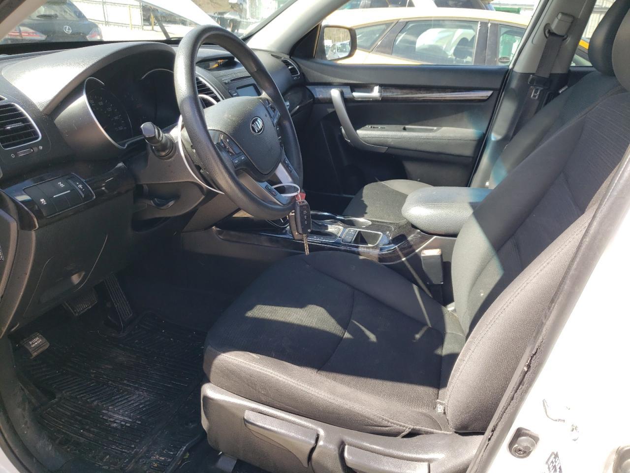 2014 KIA SORENTO LX - Image 7