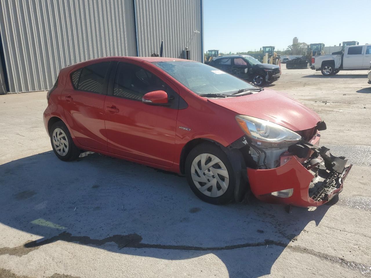 2016 TOYOTA PRIUS C - Image 4