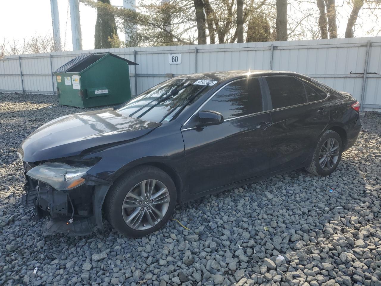 2016 TOYOTA CAMRY LE