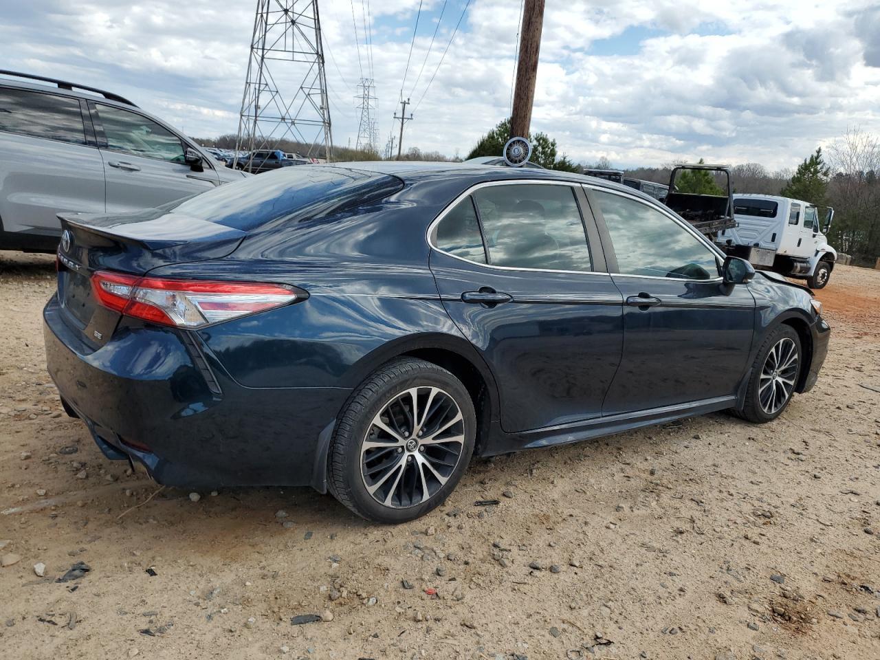 2018 TOYOTA CAMRY L - Image 3