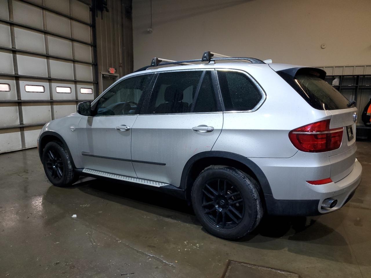 2013 BMW X5 XDRIVE3 - Image 2