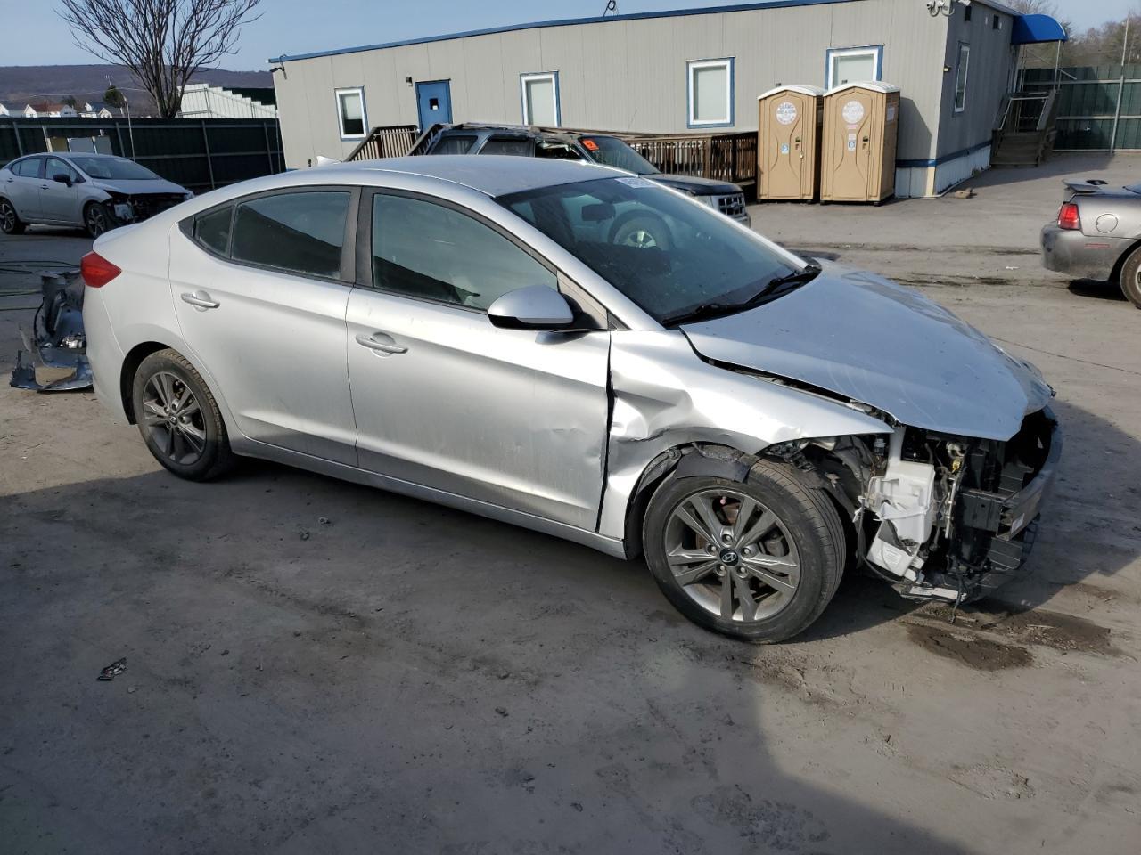 2017 HYUNDAI ELANTRA SE - Фото 4