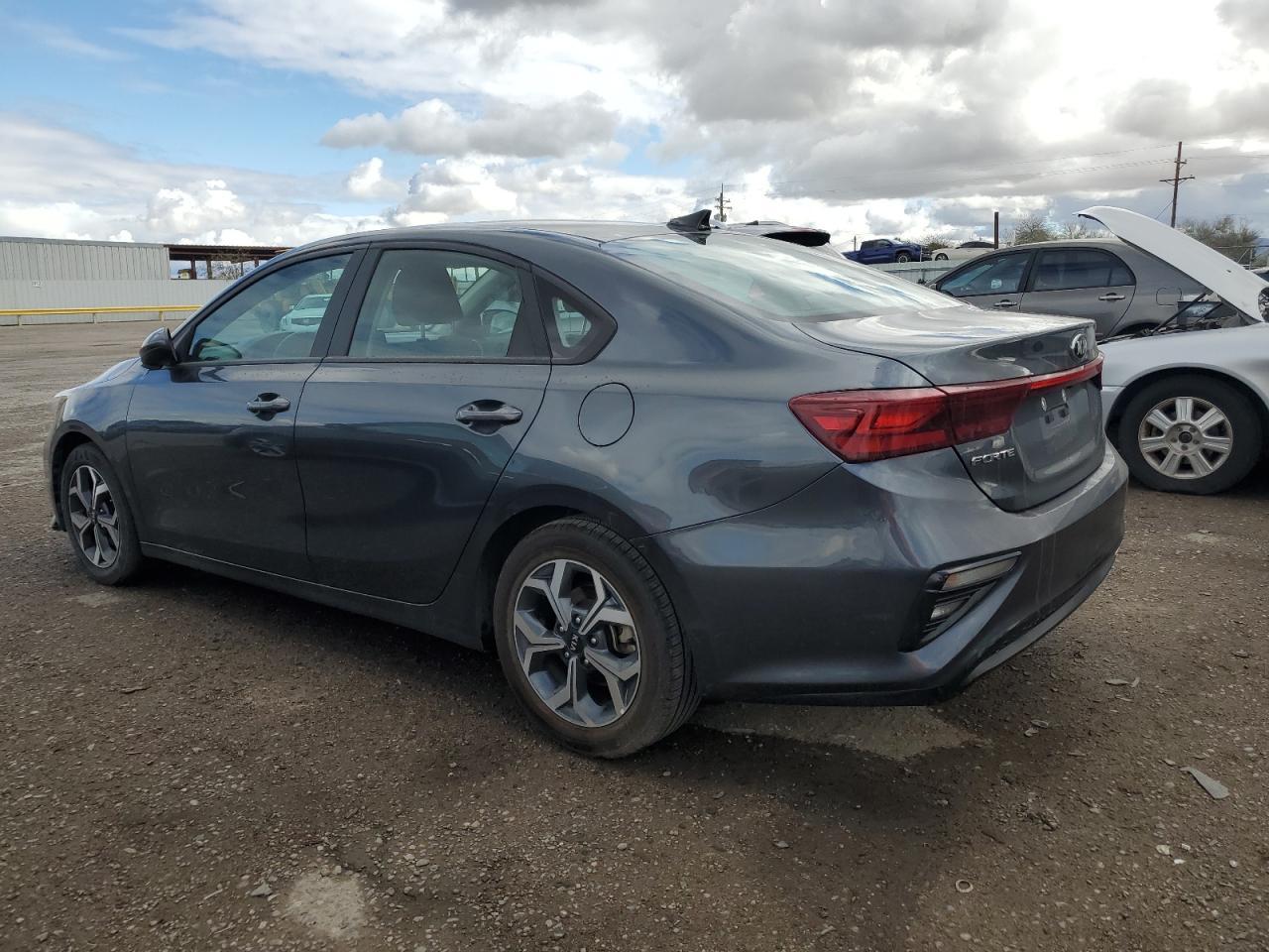 2021 KIA FORTE FE - Image 2