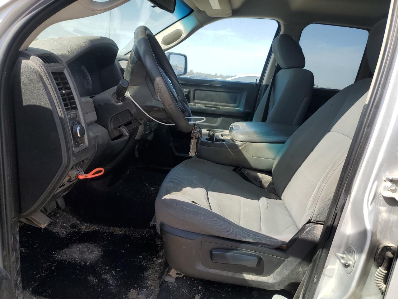2015 RAM 1500 ST - Image 7