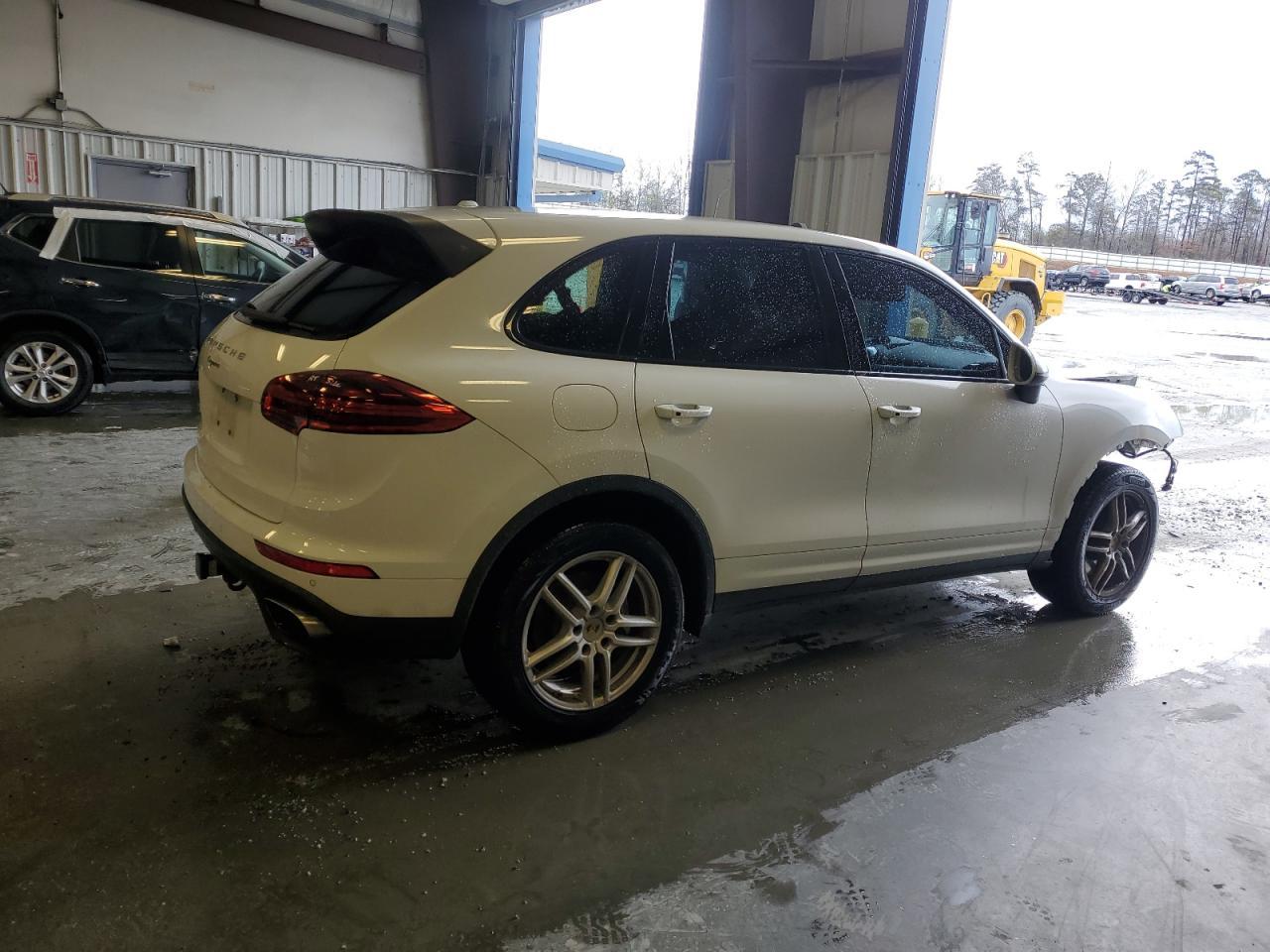 2018 PORSCHE CAYENNE - Image 3