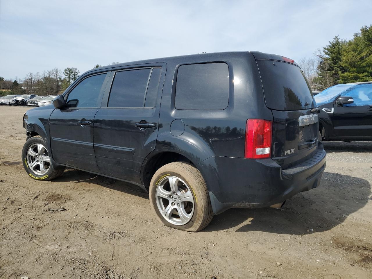 2013 HONDA PILOT EXLN - Image 2