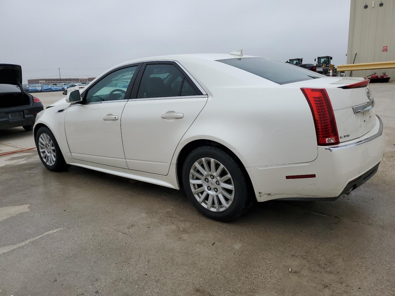 2011 CADILLAC CTS - Image 2