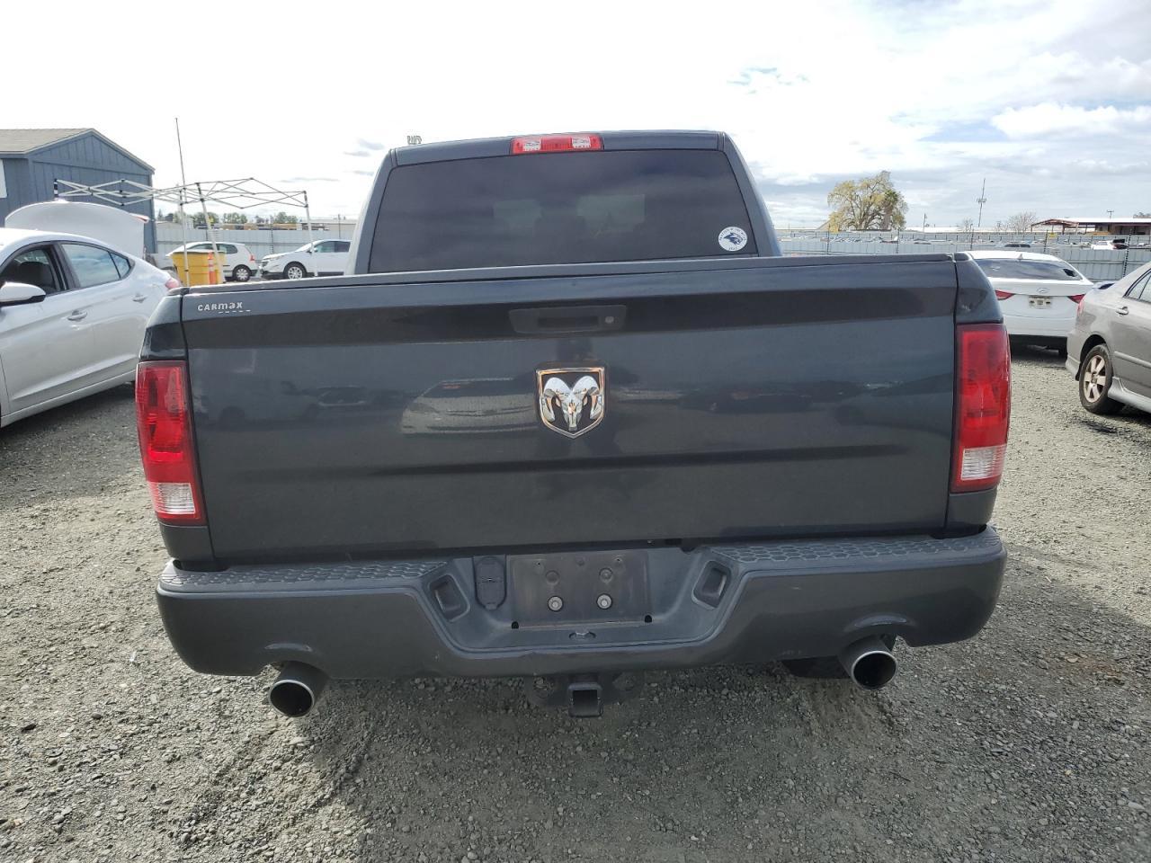 2015 RAM 1500 ST - Image 6