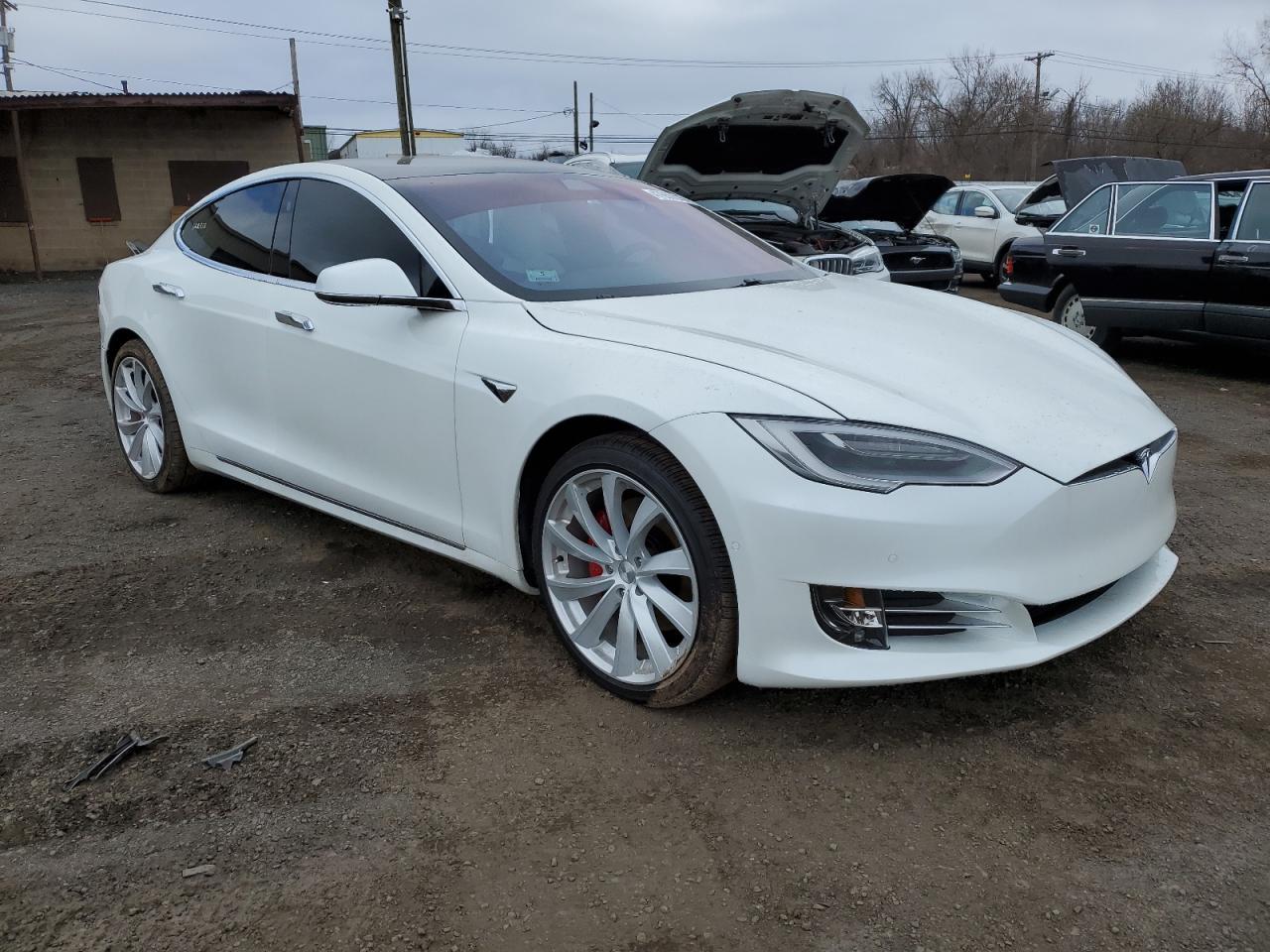 2020 TESLA MODEL S - Фото 4