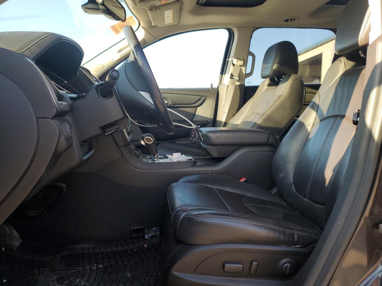 2016 GMC ACADIA SLT - Image 7