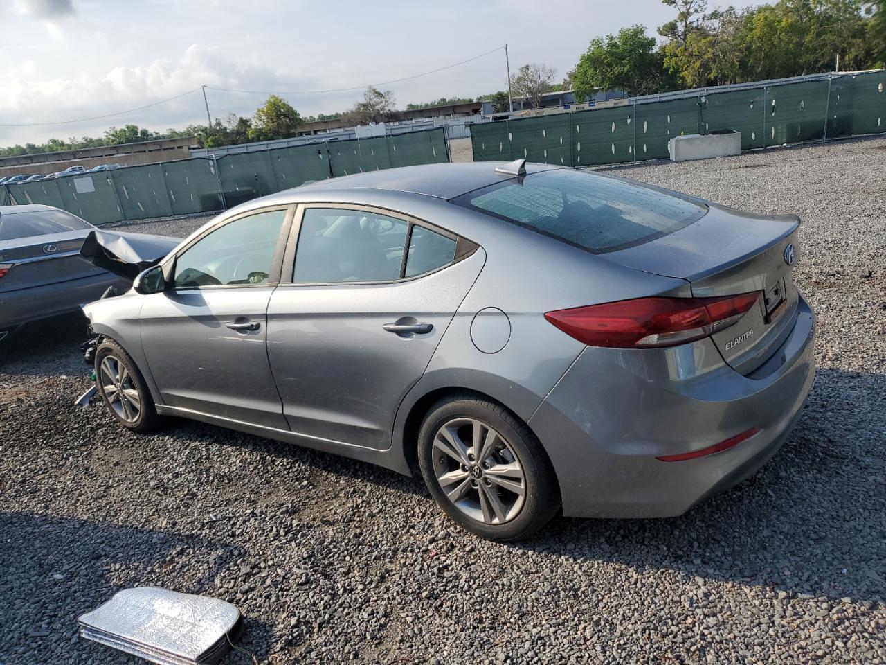 2018 HYUNDAI ELANTRA SE - Фото 2
