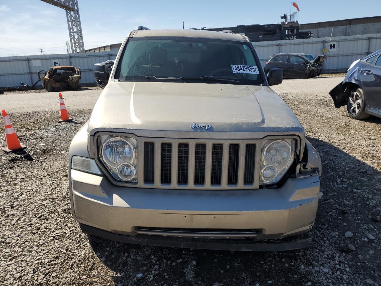 2010 JEEP LIBERTY SP - Image 5