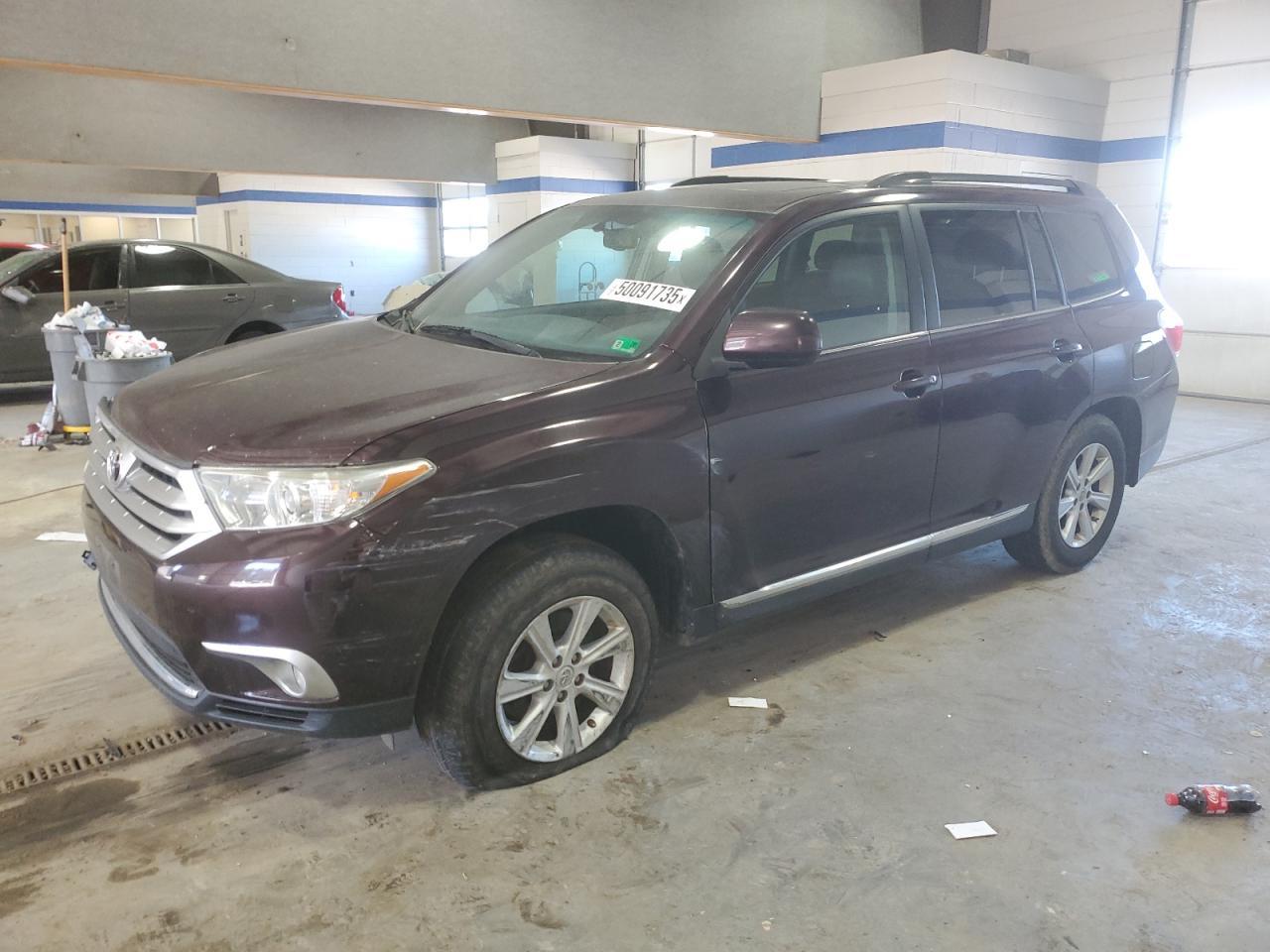 2011 TOYOTA HIGHLANDER