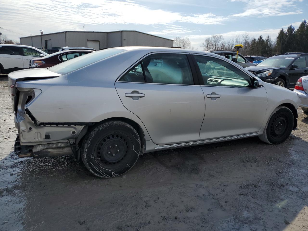 2014 TOYOTA CAMRY L - Image 3
