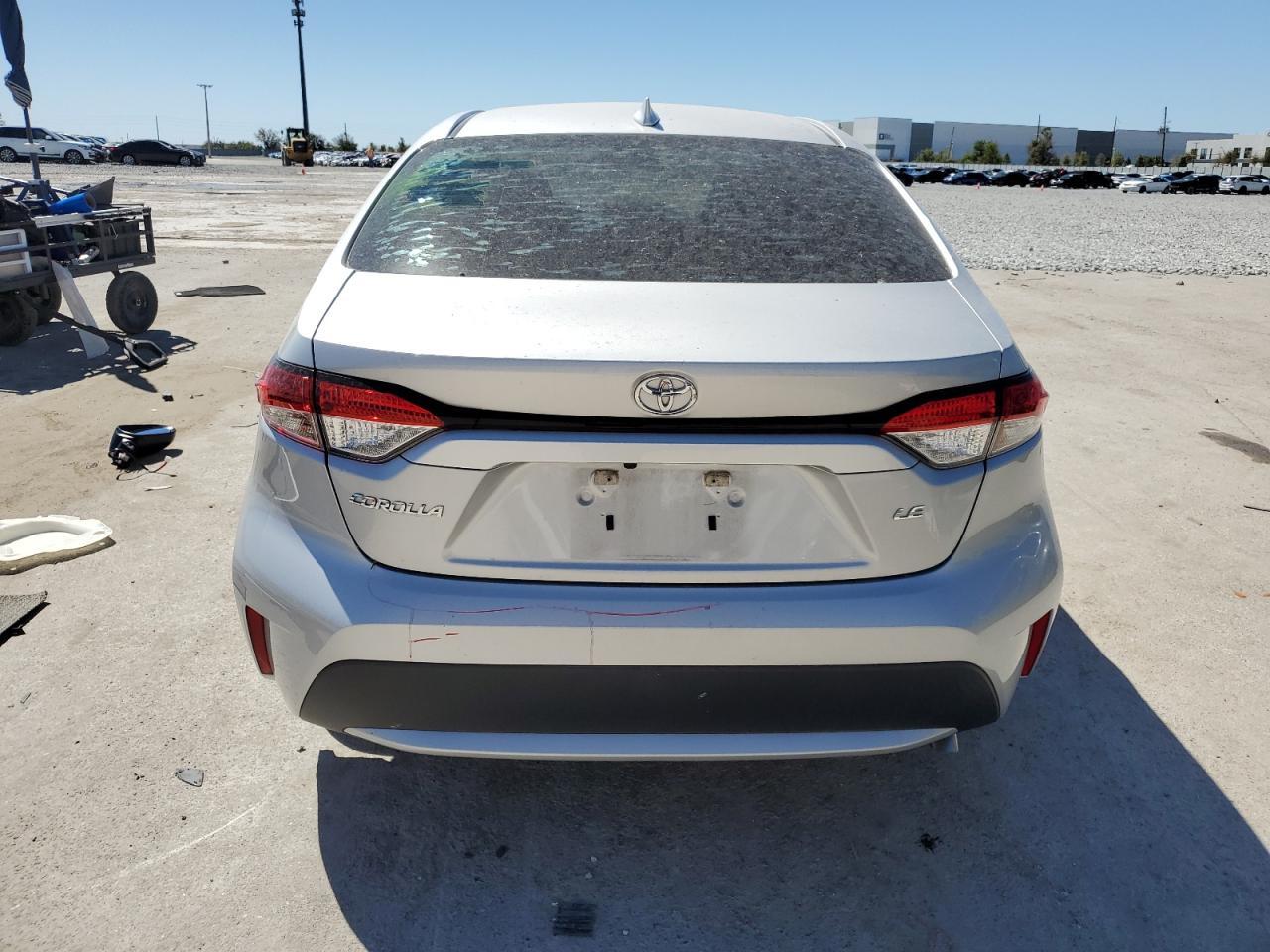 2021 TOYOTA COROLLA LE - Image 6