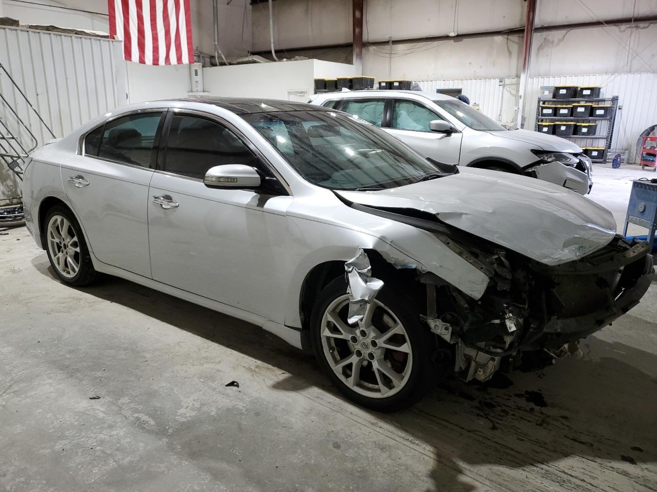 2013 NISSAN MAXIMA S - Фото 4