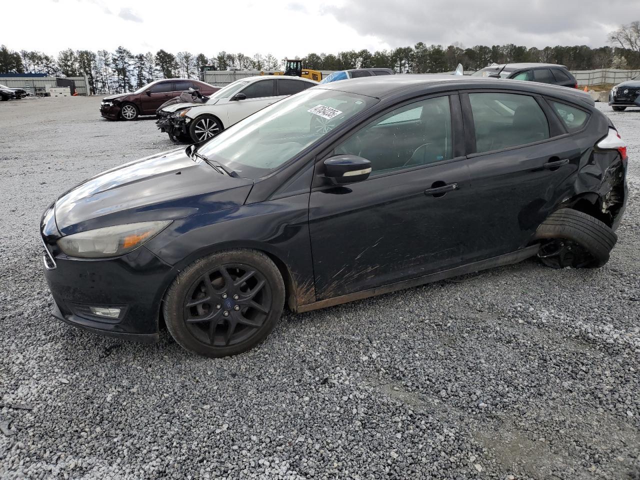 2016 FORD FOCUS SE