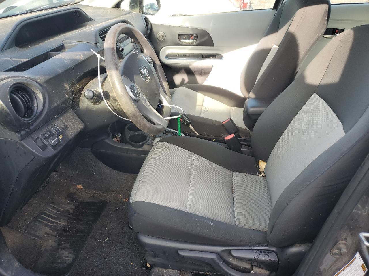 2013 TOYOTA PRIUS C - Фото 7