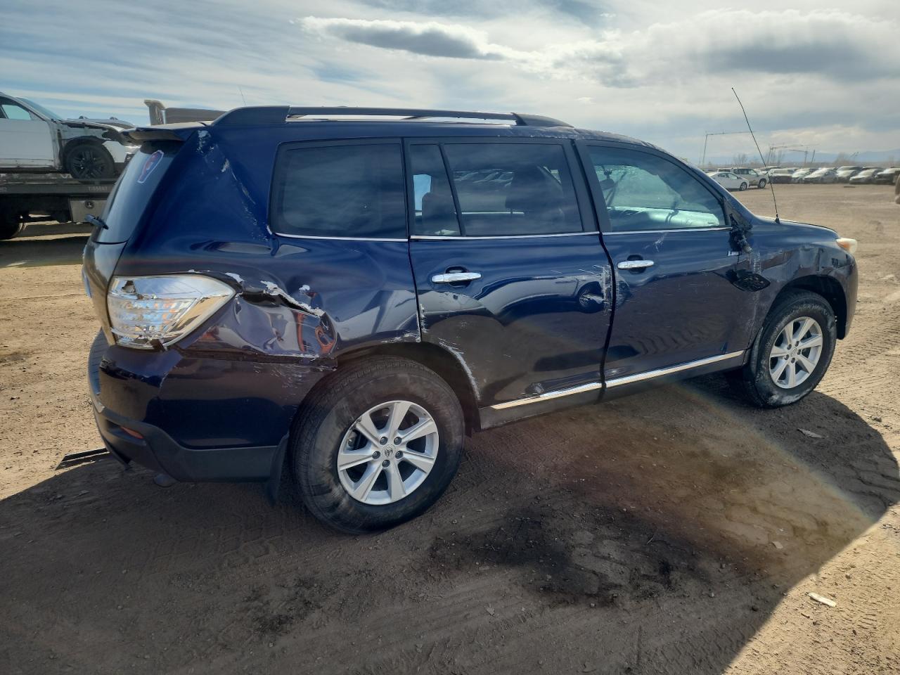 2011 TOYOTA HIGHLANDER - Фото 3