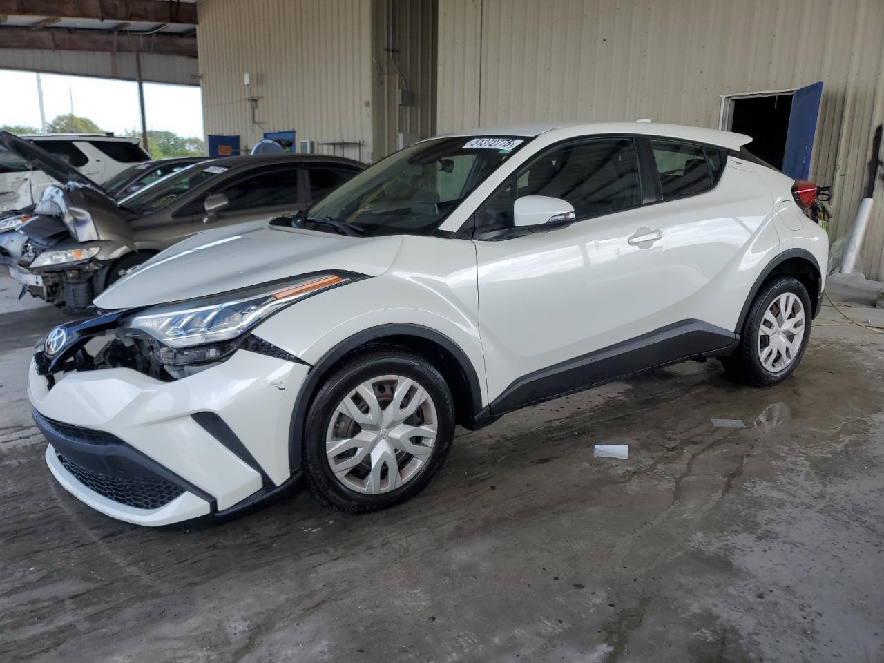 2021 TOYOTA C-HR XLE