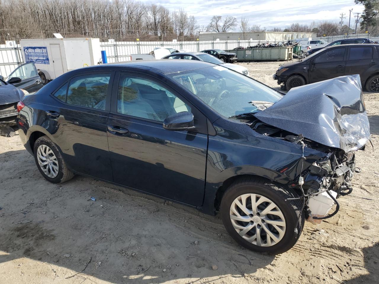 2019 TOYOTA COROLLA L - Image 4