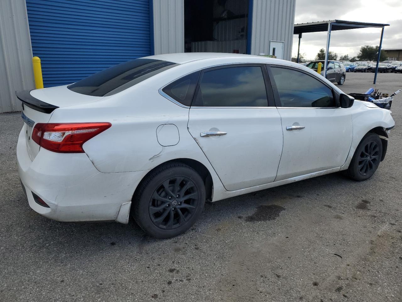 2018 NISSAN SENTRA S - Фото 3