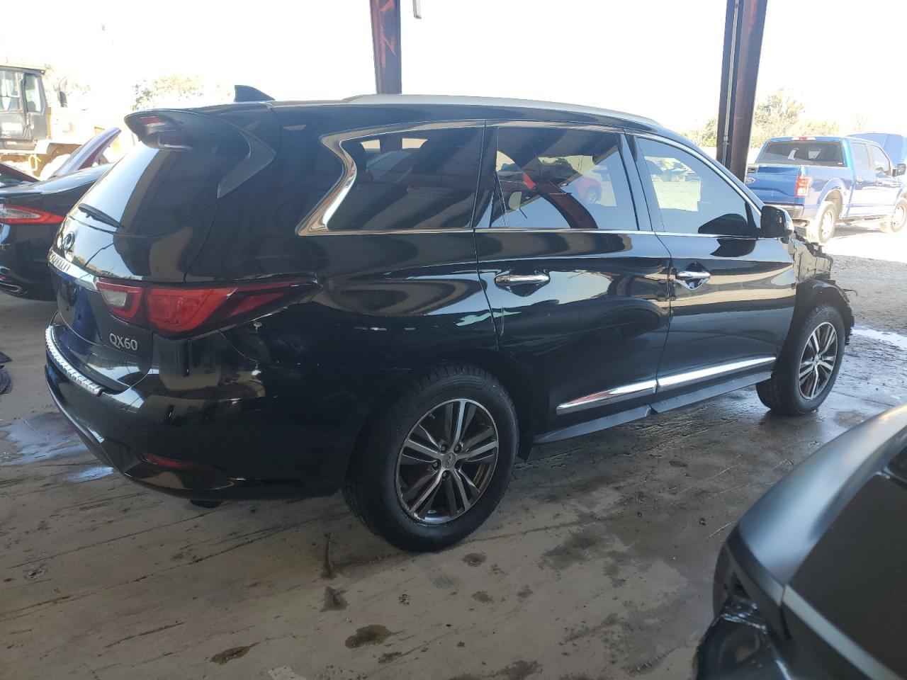 2019 INFINITI QX60 LUXE - Фото 3
