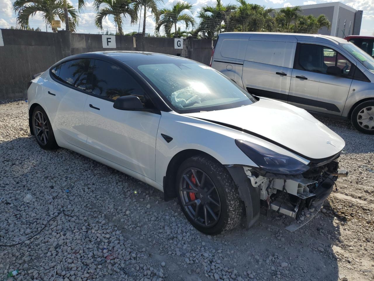 2021 TESLA MODEL 3 - Фото 4