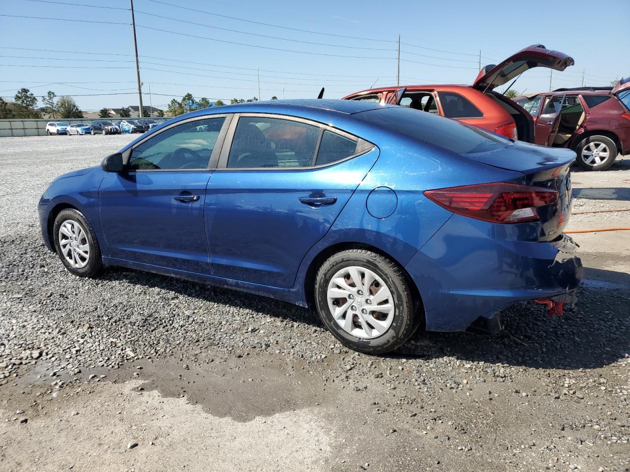 2019 HYUNDAI ELANTRA SE - Image 2