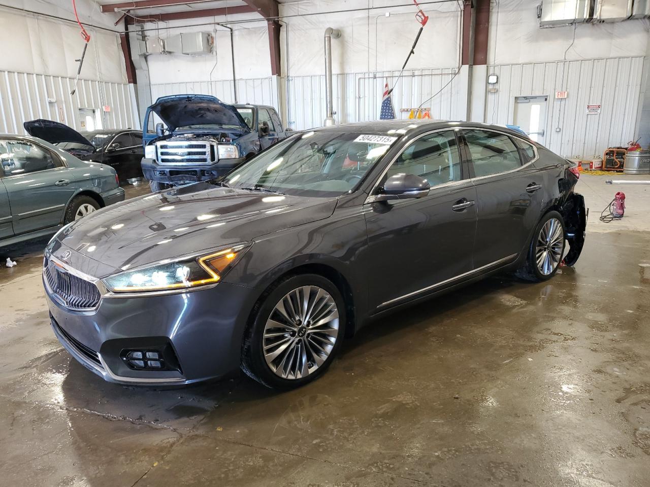 2017 KIA CADENZA PR