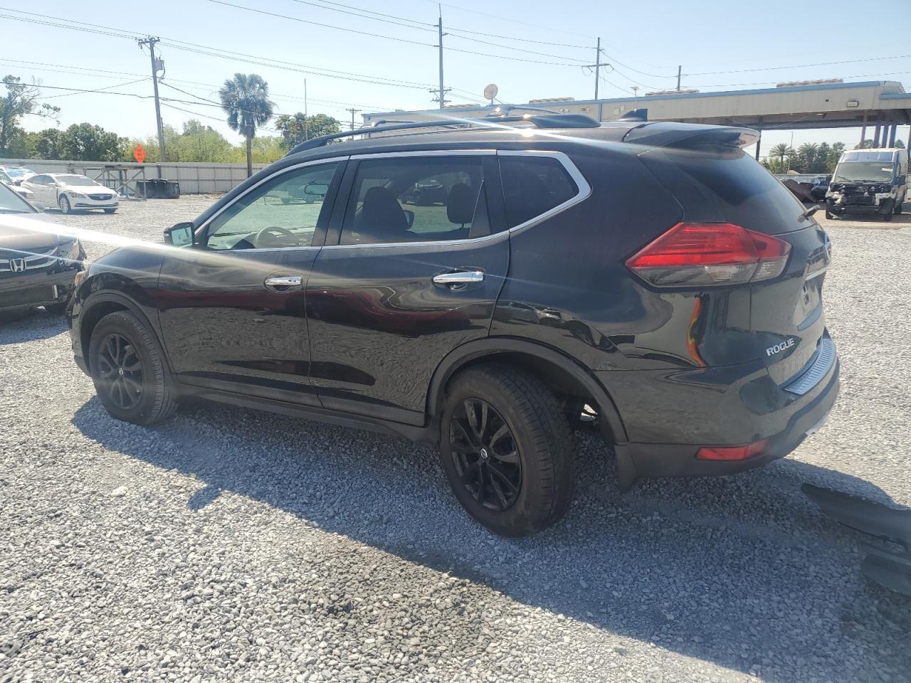2017 NISSAN ROGUE S - Фото 2