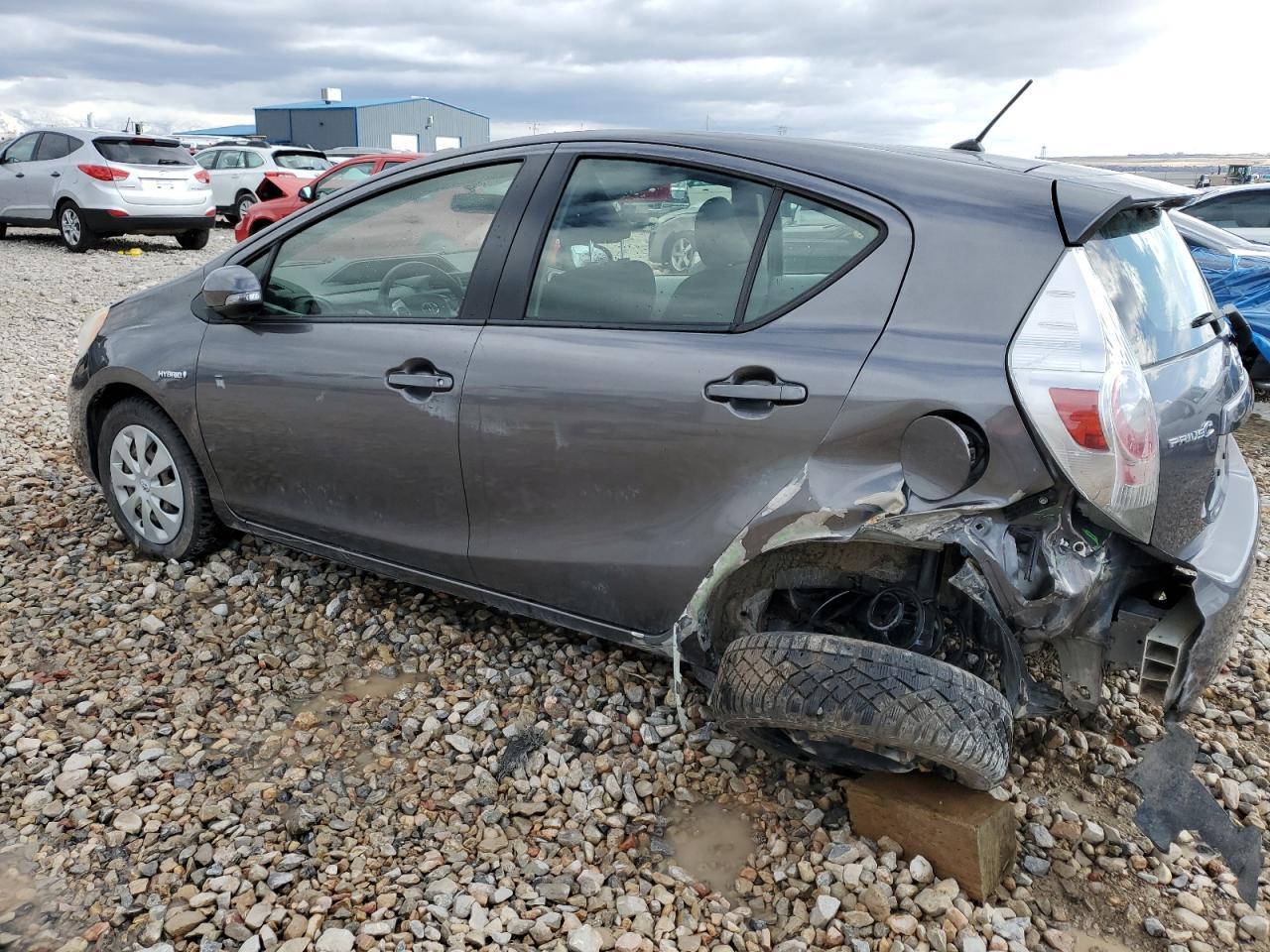 2013 TOYOTA PRIUS C - Фото 2