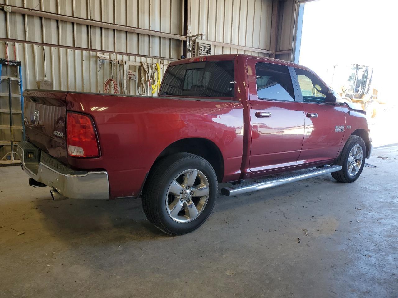 2015 RAM 1500 SLT - Image 3
