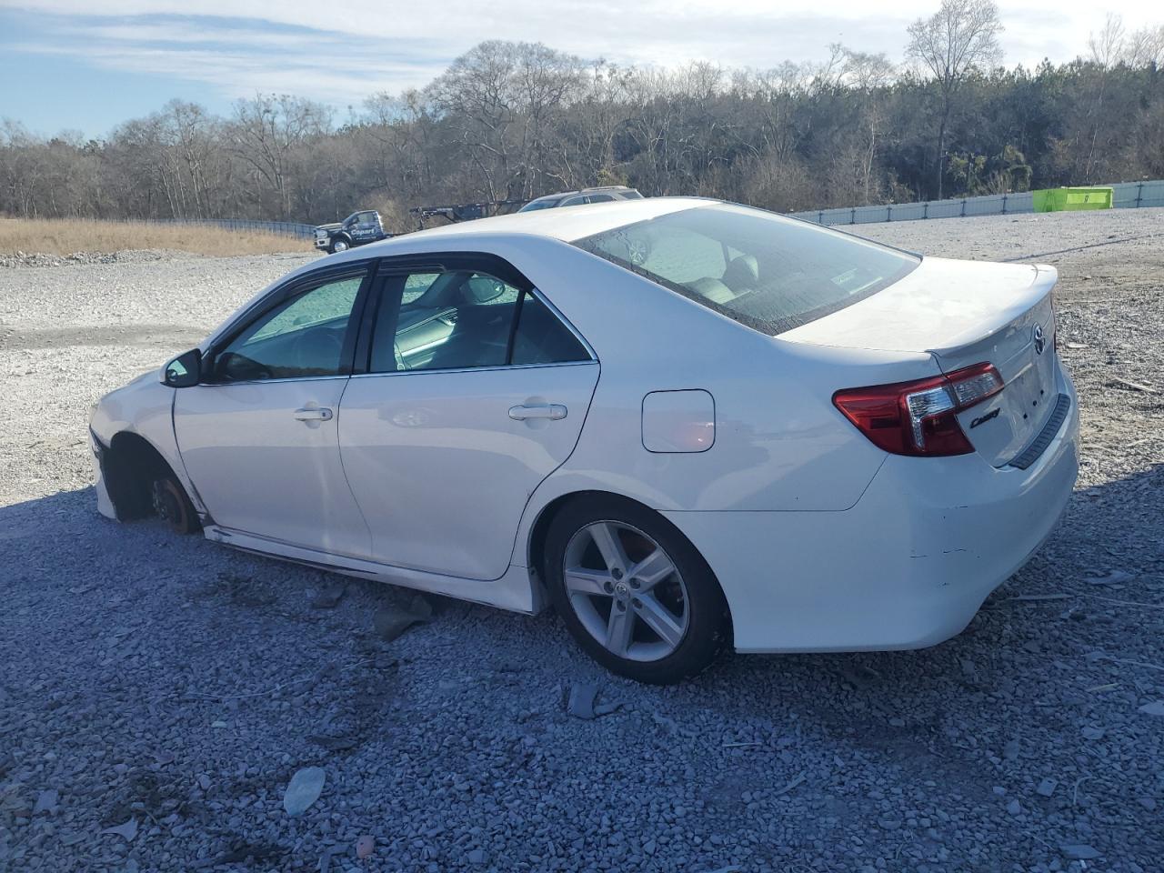 2014 TOYOTA CAMRY L - Фото 2