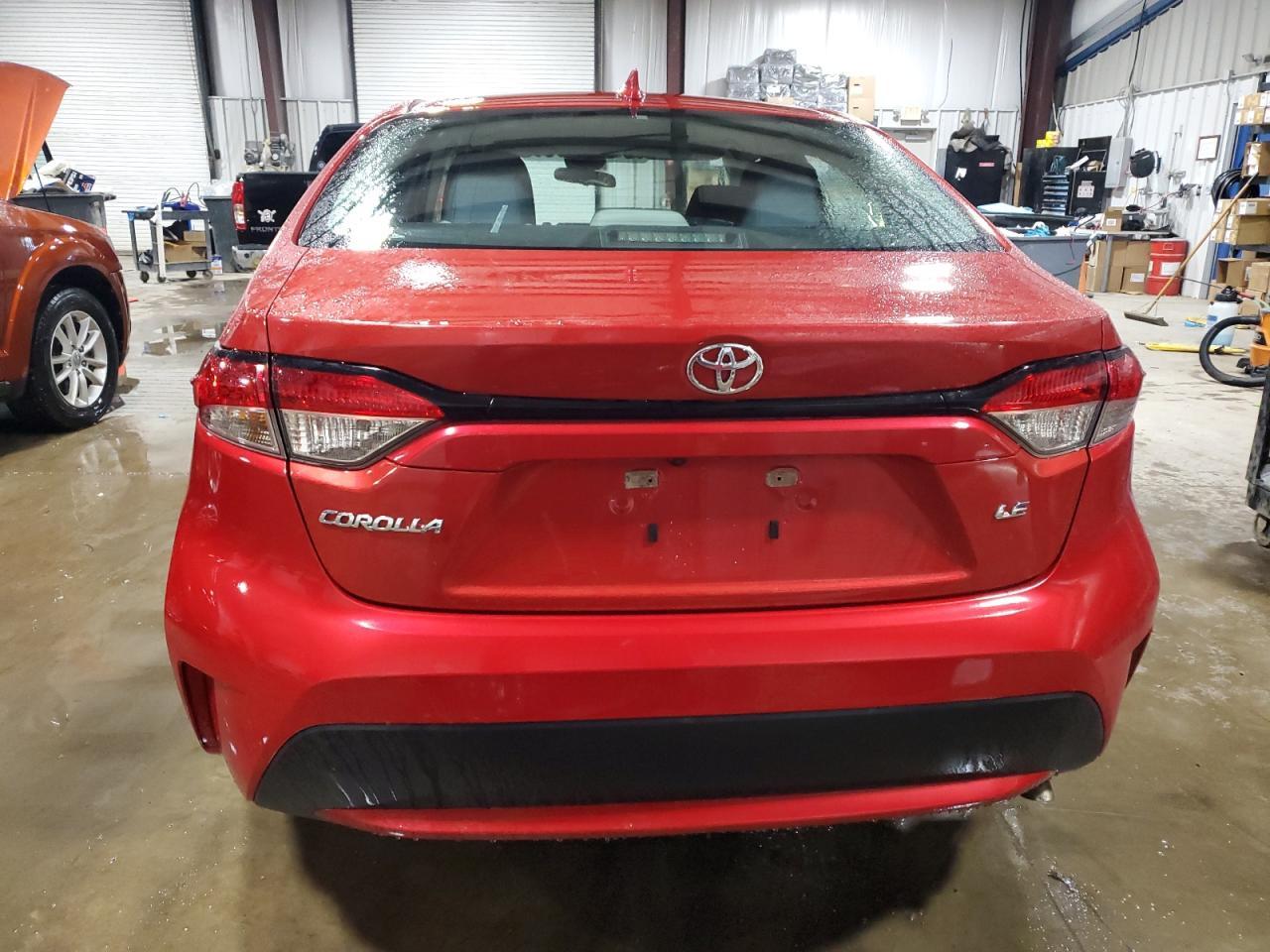2021 TOYOTA COROLLA LE - Фото 6