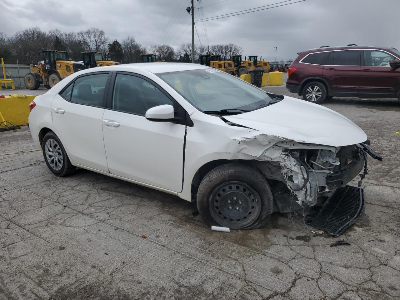 2019 TOYOTA COROLLA L - Фото 4