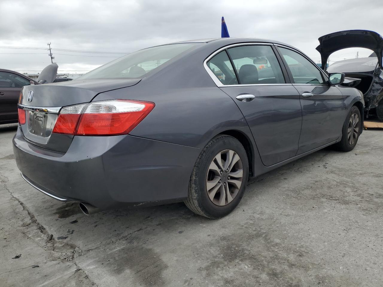 2014 HONDA ACCORD LX - Image 3