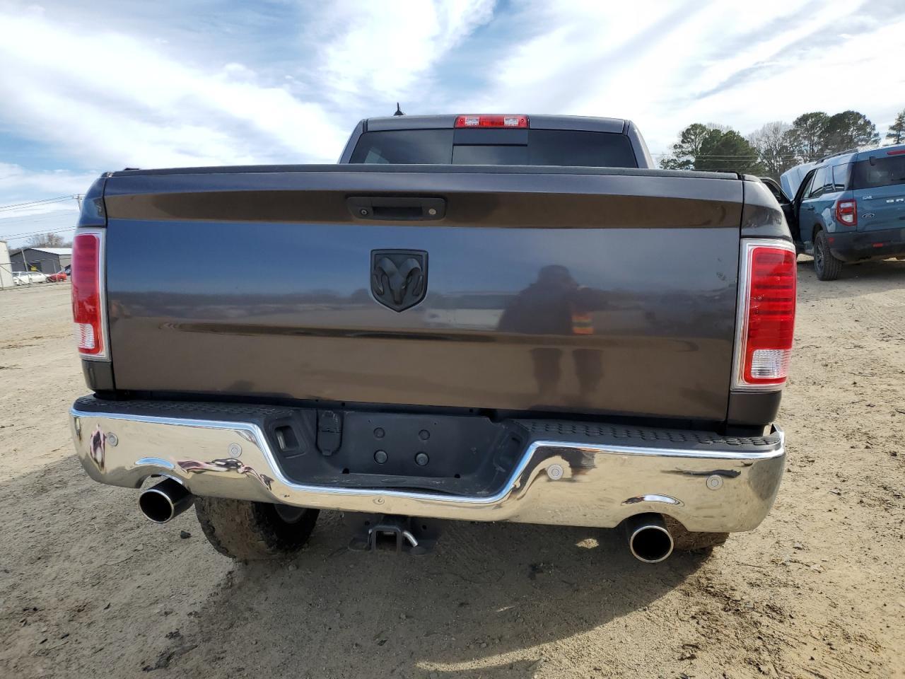 2015 RAM 1500 LARAM - Image 6
